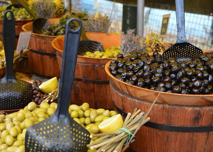 Apartment Ce020-i002 2 Pieces 4 Couchages - Cavaliere